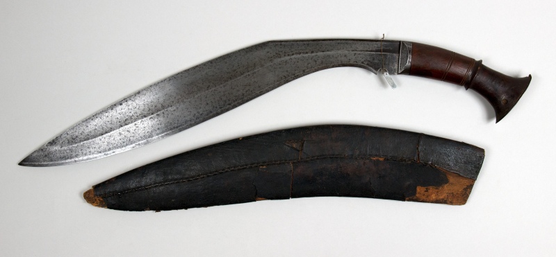 Dao quắm là gì? Đặc điểm, ứng dụng và cách sử dụng an toàn