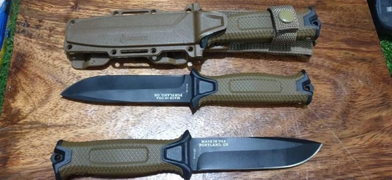 Dao sinh tồn đa năng