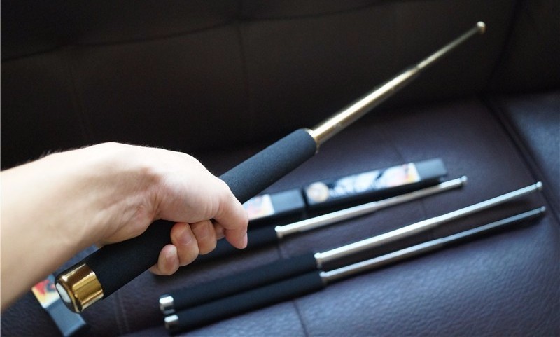 Gậy ba khúc công an 