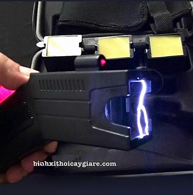 súng bắn điện taser
