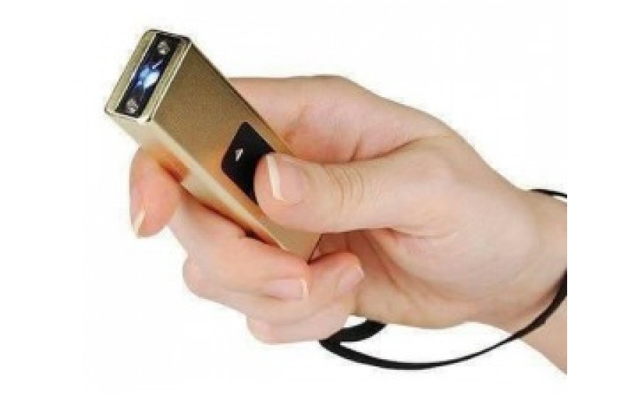 Tự vệ kín đáo với móc khóa roi điện mini tiện lợi, dễ ngụy trang